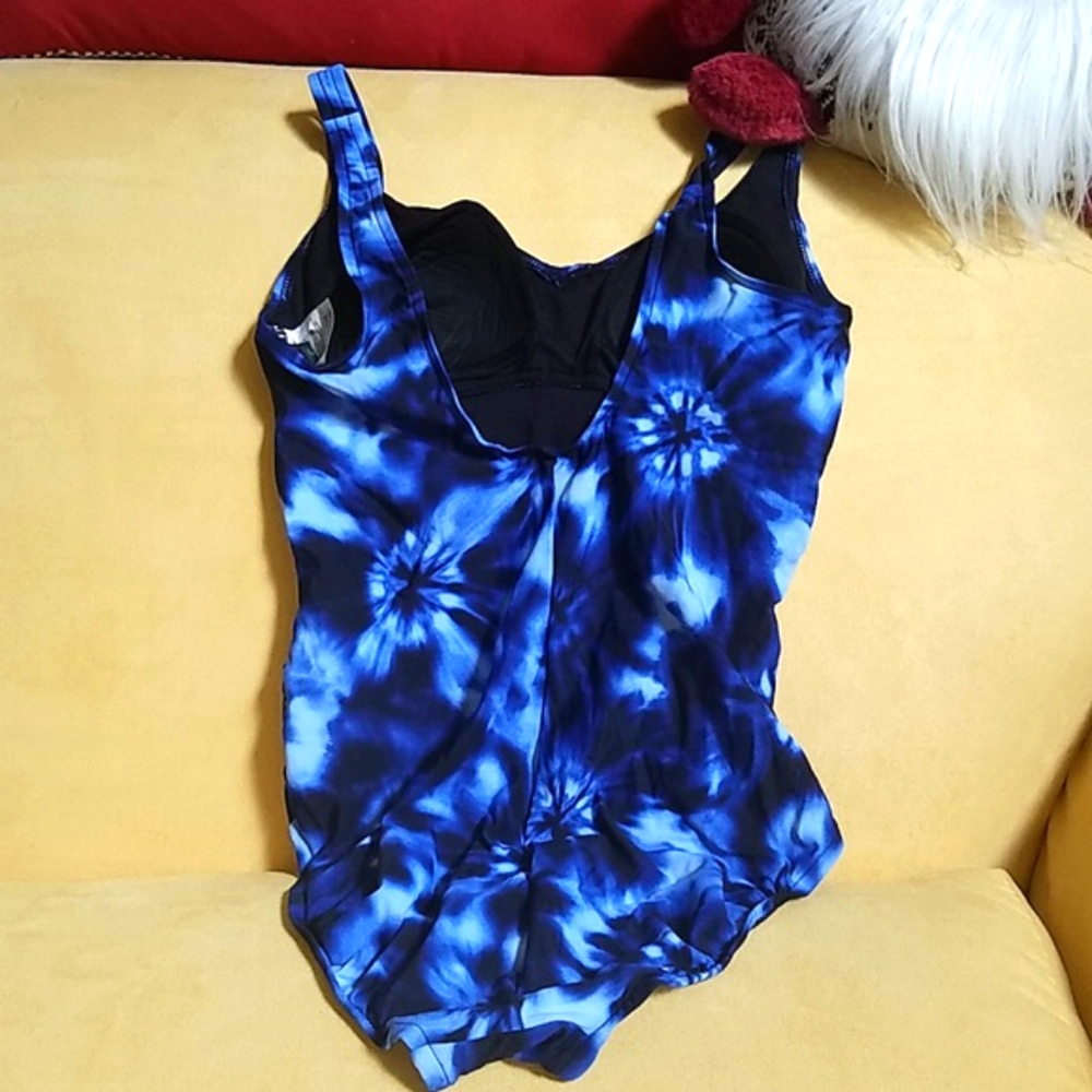 Aqua green size medium swim suit. Light to dark blue tie dye. - Picture 3 of 10